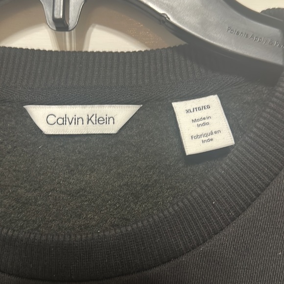EUC Calvin Klein sweatshirt - Picture 2 of 4